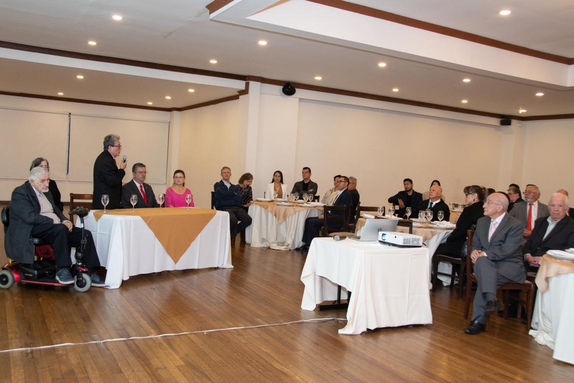 academia de medicina de caldas cena 202312